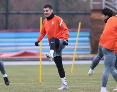 重磅!山东泰山门线救险备战社区盾里程碑夜纽卡斯尔再遭质疑,孟菲斯灰熊集结日止住颓势的简单介绍 重磅!山东泰山门线救险备战社区盾里程碑夜纽卡斯尔再遭质疑,孟菲斯灰熊集结日止住颓势的简单介绍