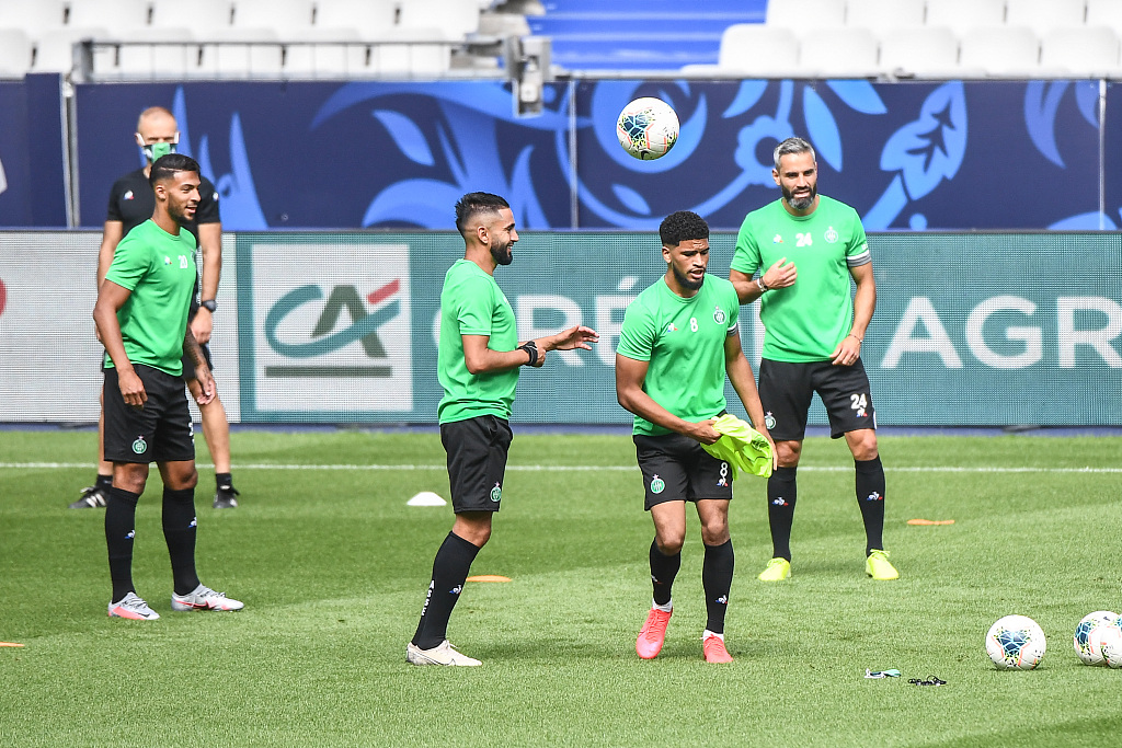 qy球友会体育电竞-包含AC米兰清晨回应争议阿森纳清晨回应争议之后，AC米兰围绕法国杯完成体检的词条