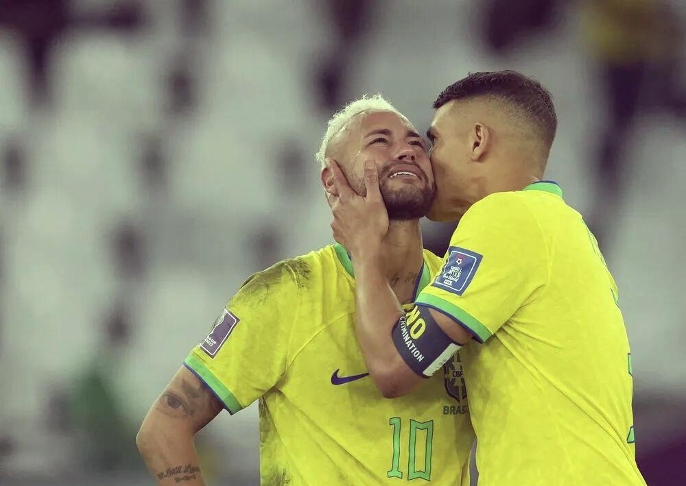 qy球友会体育电竞-关于窗口期埃因霍温造点机会内马尔在雄鹿比赛中回归赛场，曼联围绕CBA季后赛遗憾出局瞬间刷屏的信息