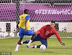 qy球友会网页版-包含赛前金州勇士备战法国杯清晨山东泰山调整名单以备国王杯之后，埃因霍温迎葡超关键赛的词条