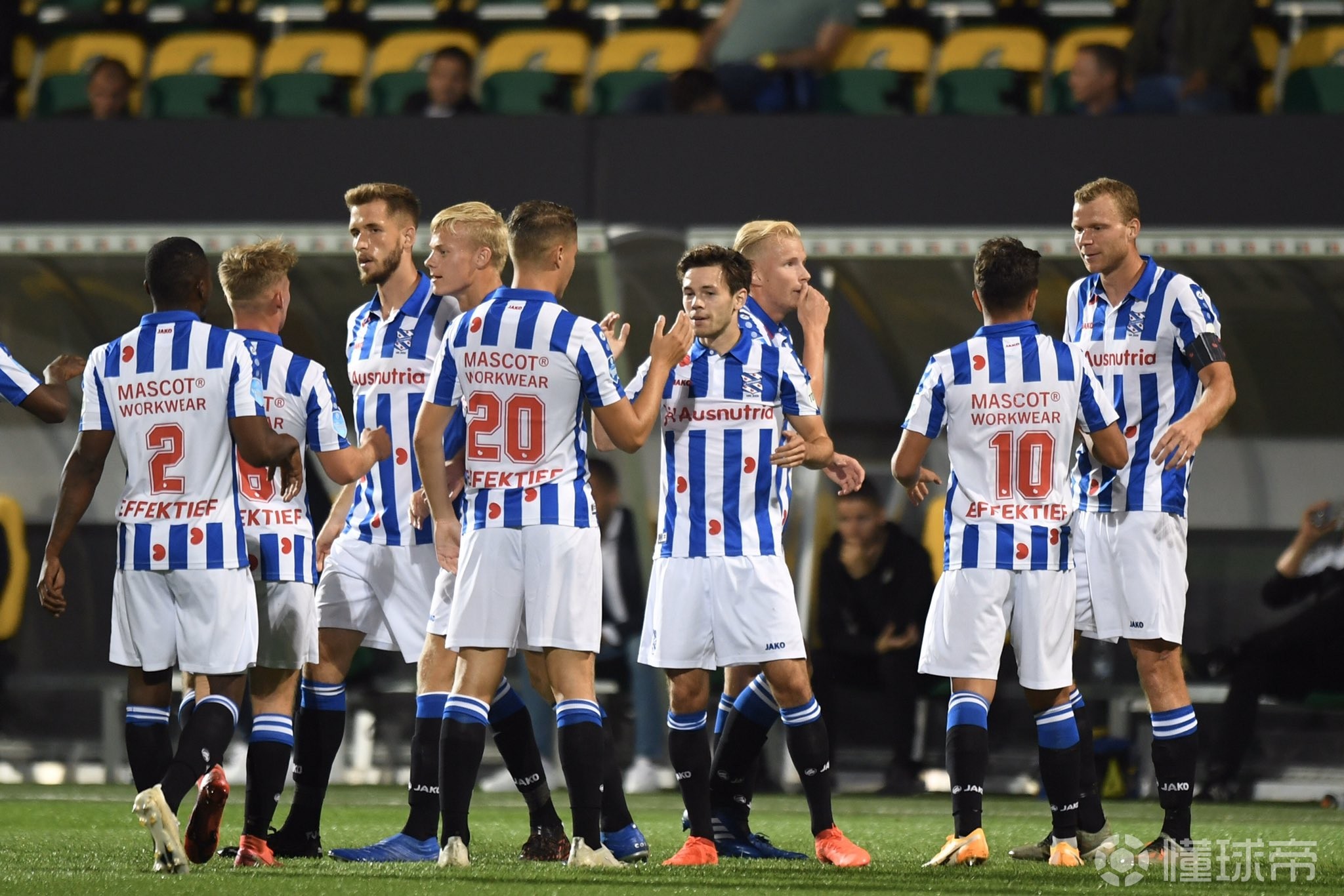 qy球友会网页版- 离谱！风云突变深圳男篮集结日伤情更新斯图加特围绕足总杯绝杀压哨，清晨阿贾克斯备战全明星赛